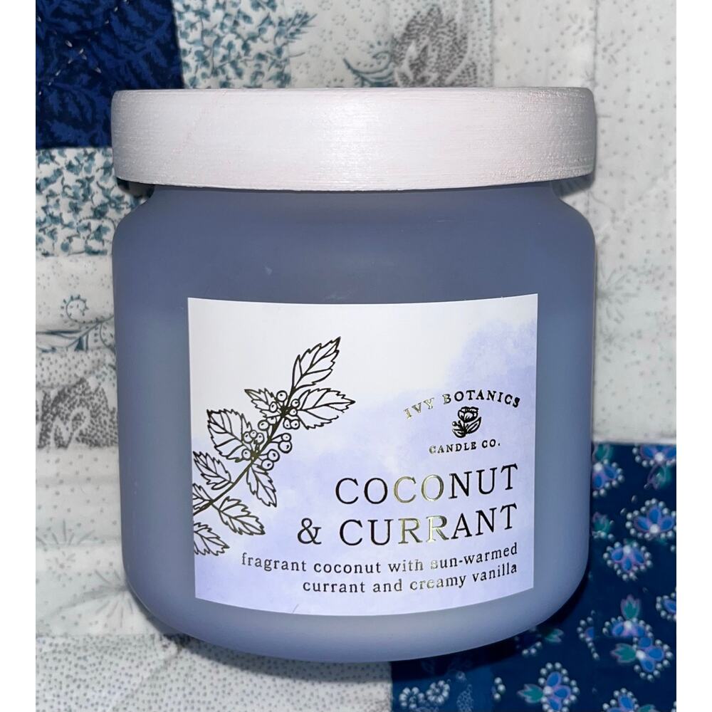 NEW! Ivy Botanics Coconut & Currant Scented Candle 11.8 oz - Picture 2 of 5